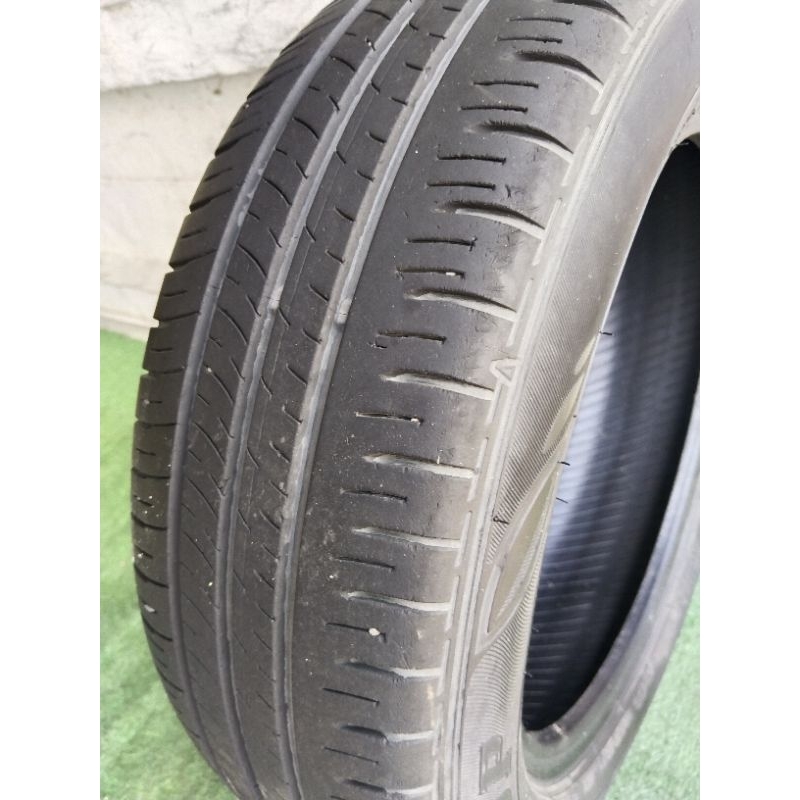 ยางเปอร์เซ็นต์ 185/60 R16 Dunlop ปี 20