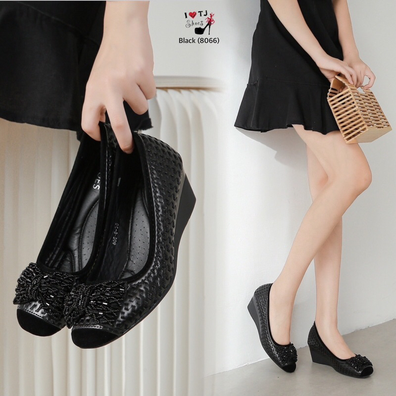 รองเท้าคัชชูนุ่มสบาย8066