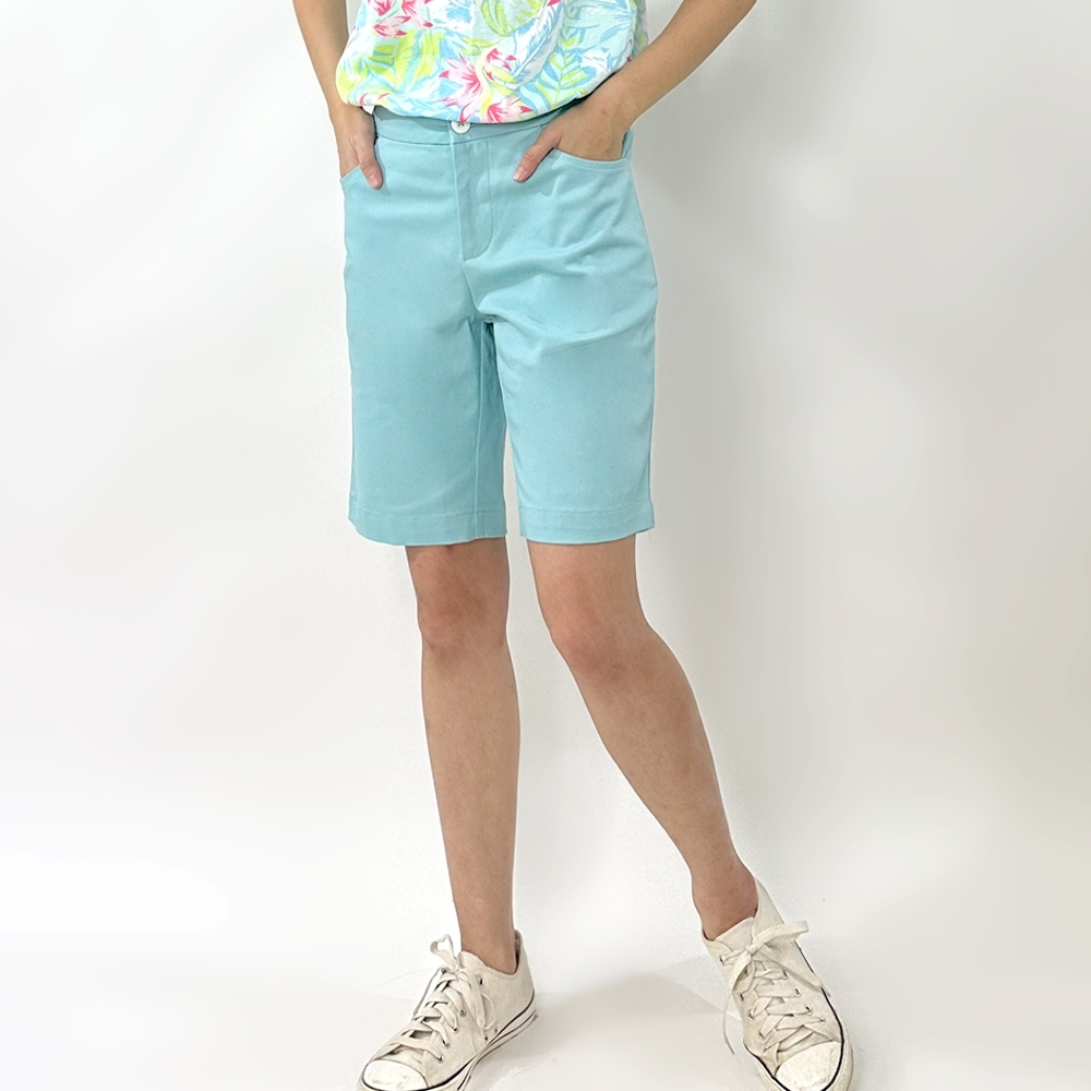 PORTLAND กางเกงขาสั้นปักสมอ สีเขียว / Twill Solid Shorts