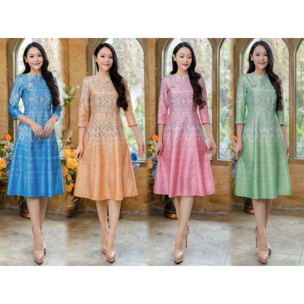 รหัส6335ชุดเดรสผ้าSatin silk อัดกาวพิมพ์ลวดลายแพรวาด้วยเทคนิคพิเศษของทางร้าน แขนสามส่วน คอกลม