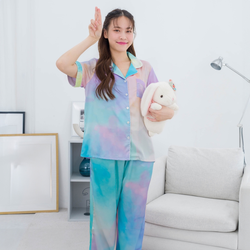 #ชุดนอนผ้าไหมซาติน #ชุดนอนสายเดี่ยว #ชุดนอนสั้น #ชุดนอนผู้หญิง #ชุดนอนราคาถูก