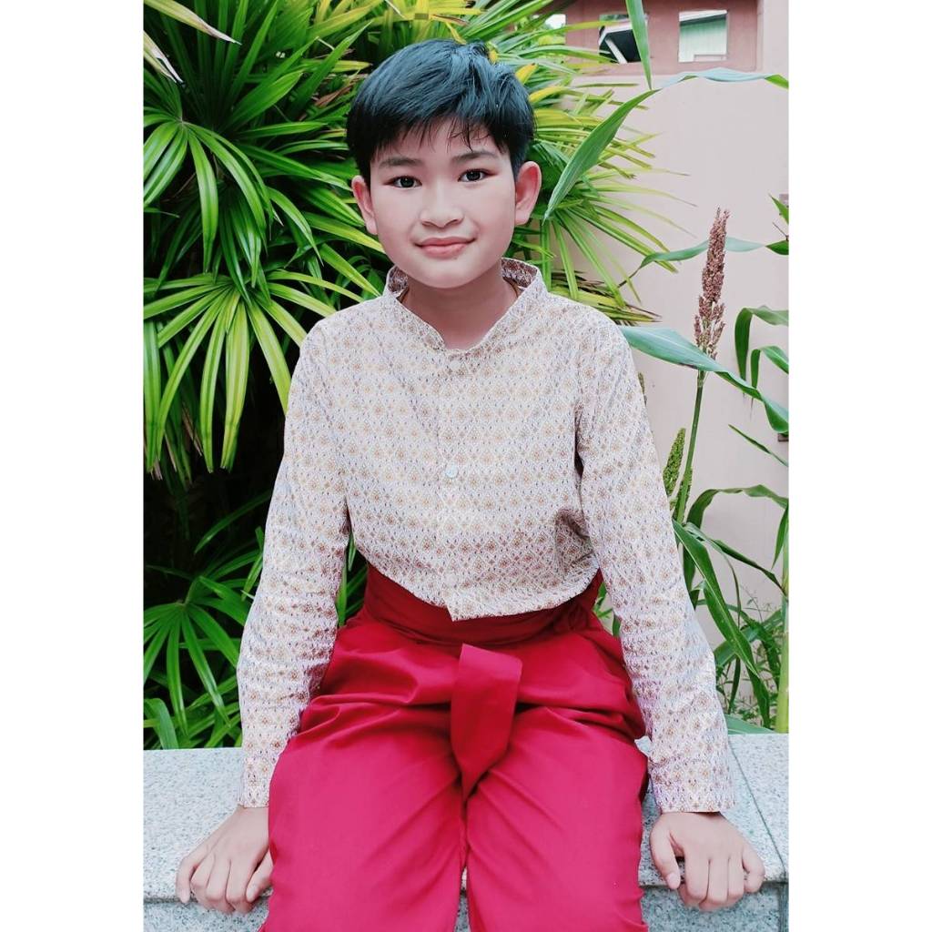 ชุดไทยเด็กชาย โจงกระเบนสีแดง