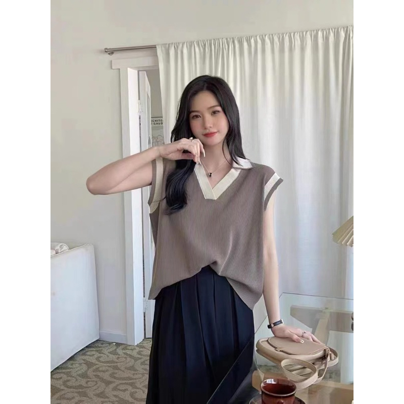 Tony knit top เสื้อแขนกุดไหมพรมผ้าร่อง
