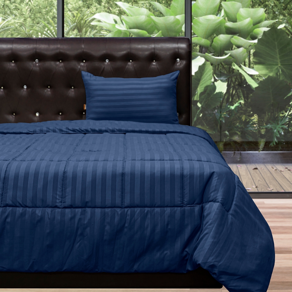 Picasso ผ้าห่มนวมใยสังเคราะห์ รุ่น Smile ลายริ้ว สีน้ำเงิน / ผ้าไมโครซาติน