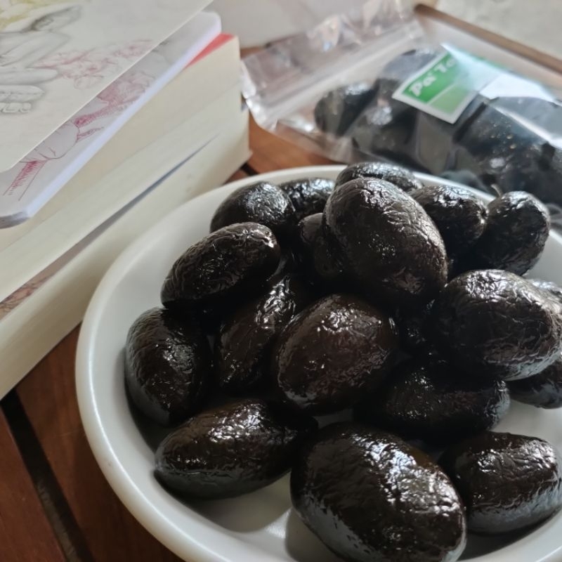 สมอดำ สมอแช่อิ่มป้าแต๋ว ขนาด 300 กรัมอร่อยกับรสชาติสูตรโบราญที่คุ้นเคย