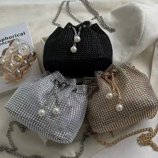 พร้อมส่งกระเป๋าสะพายไหล่ ทรงบักเก็ต ประดับพลอยเทียม พร้อมสายโซ่คล้อง แฟชั่น J766