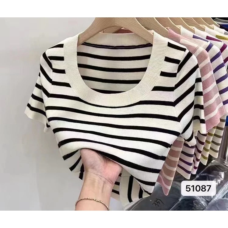 เสื้อครอปไหมพรม เสื้อครอป ครอปไหมพรมลายขวาง เสื้อแฟชั่นผู้หญิงยอดฮิต มาแรง pg_market