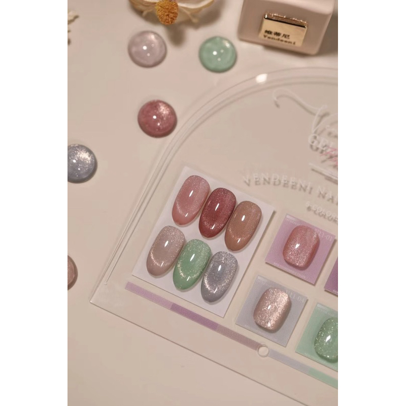 Cat Eyes แบรนด์ดัง Vendeeni V11