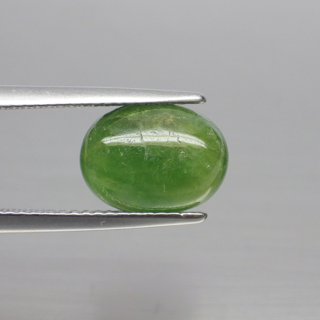 พลอย การ์เน็ต ซาโวไรท์ โกเมน เขียว ดิบ ธรรมชาติ แท้ ( Unheated Natural Tsavorite Garnet ) หนัก 4.31 