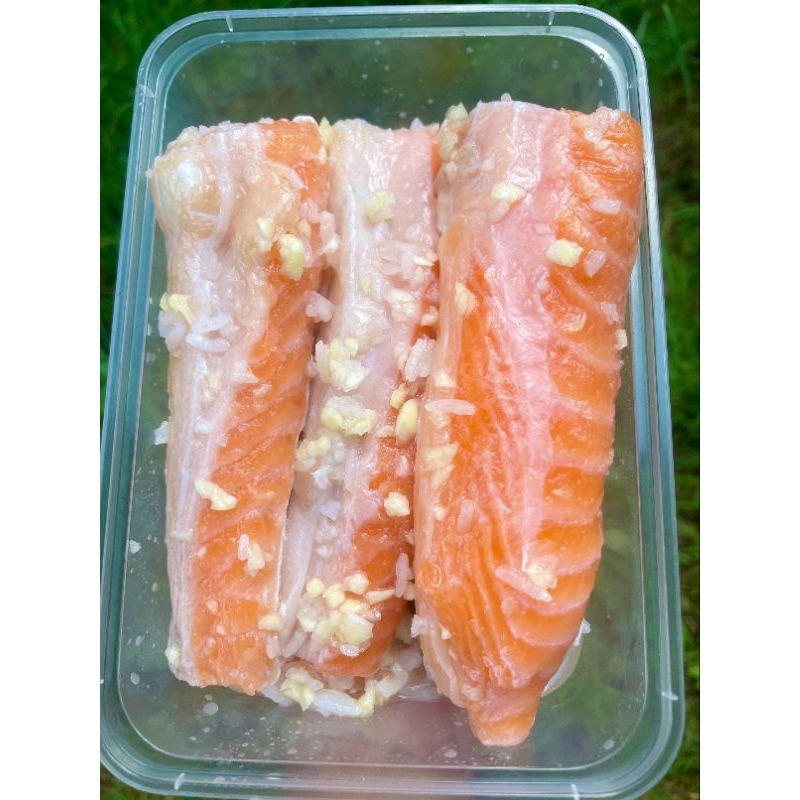 ปลาส้มแซลมอนจัมโบ้ชิ้นใหญ่450กรัม(ส่วนท้อง) กล่องมี5-7ชิ้น