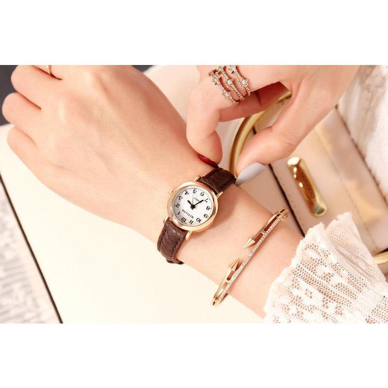 [จัดส่งในกทม] แฟชั่นเกาหลี ชนิดกลม นาฬิกา ควอทซ์ ผิวนุ่ม เข็มขัดบาง เรียบง่าย ย้อนยุค เครื่องประดับแฟชั่น Unisex