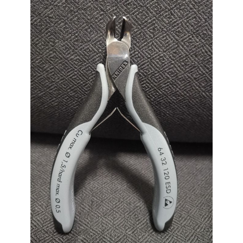 คีม KNIPEX 6432120 EDS