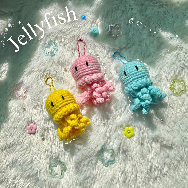 Jellyfish keychain | พวงกุญแจไหมพรมแมงกะพรุน🪼