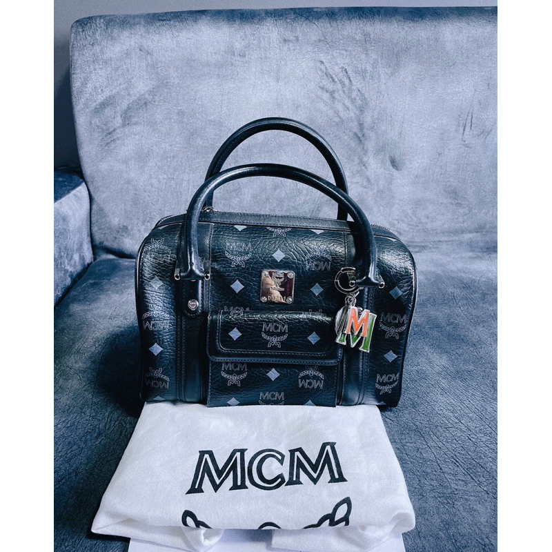 กระเป๋า MCM ของแท้ 💯% สีดำ รุ่น Speedy