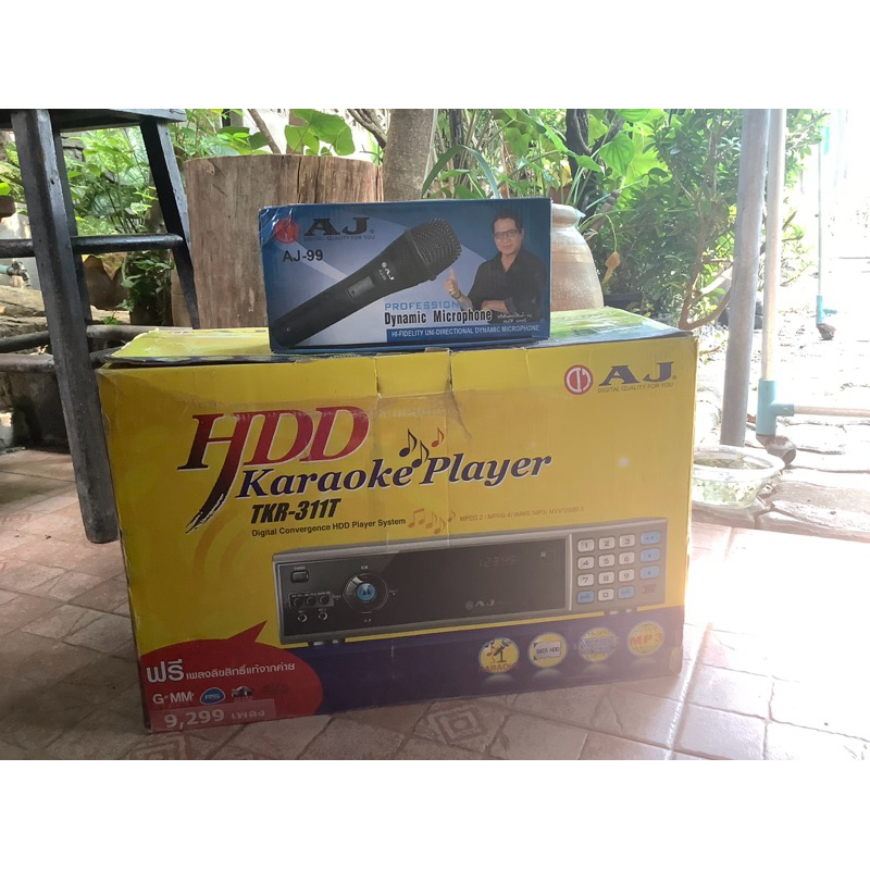 AJ เครื่องเล่นคาราโอเกะ รุ่น TKR-310T พร้อม Microphone AJ-99