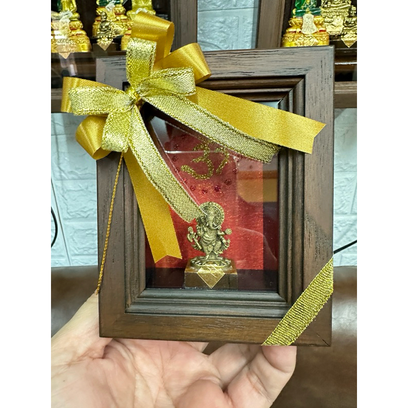 พระพิฆเนศ ทองเหลือง ในกล่องไม้สัก