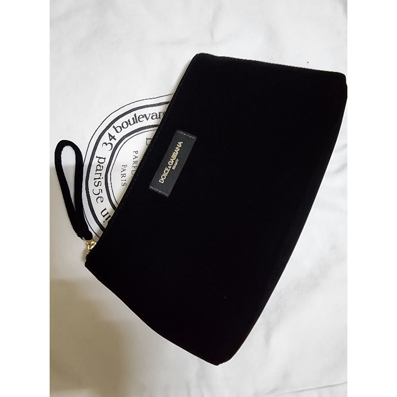 ส่งต่อ Dolce & Gabbana cluth bag กำมะหยี่ สีดำ *ไม่มีกล่องนะคะ*