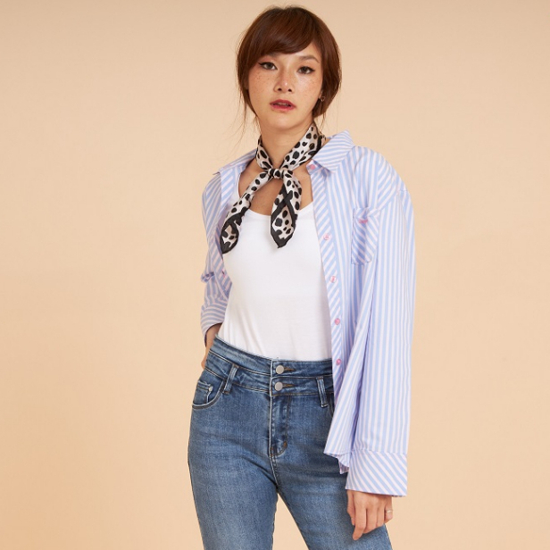 Stephanie เสื้อเชิ้ตแขนยาวสีฟ้า OWS31BU