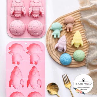 (พร้อมส่ง) แม่พิมพ์ซิลิโคน พิมพ์ช็อคโกแลต วุ้น น้ำแข็ง ขนม เทียนหอม แม่พิมพ์ลายนักบินอวกาศ จรวด 6 ช่อง