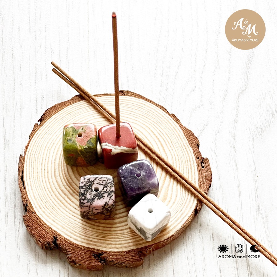 Aroma&More หินคริสตัล สำหรับวางก้านธูป Crystal incense holder หินธรรมชาติ ขัดเงา วางตกแต่ง ขนาด 2x2x2cm ราคา ถูกที่สุด ดีลบีเคเค แกลเลอรีภาพที่ 2