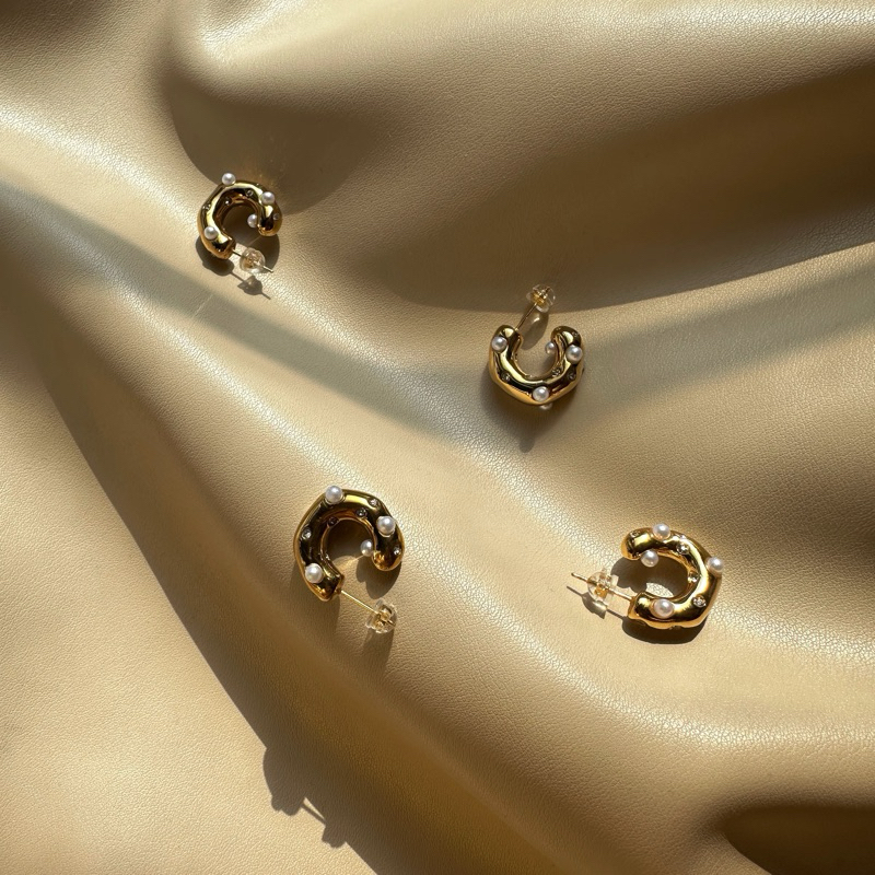 gigaglam Pearl Earrings (E3)