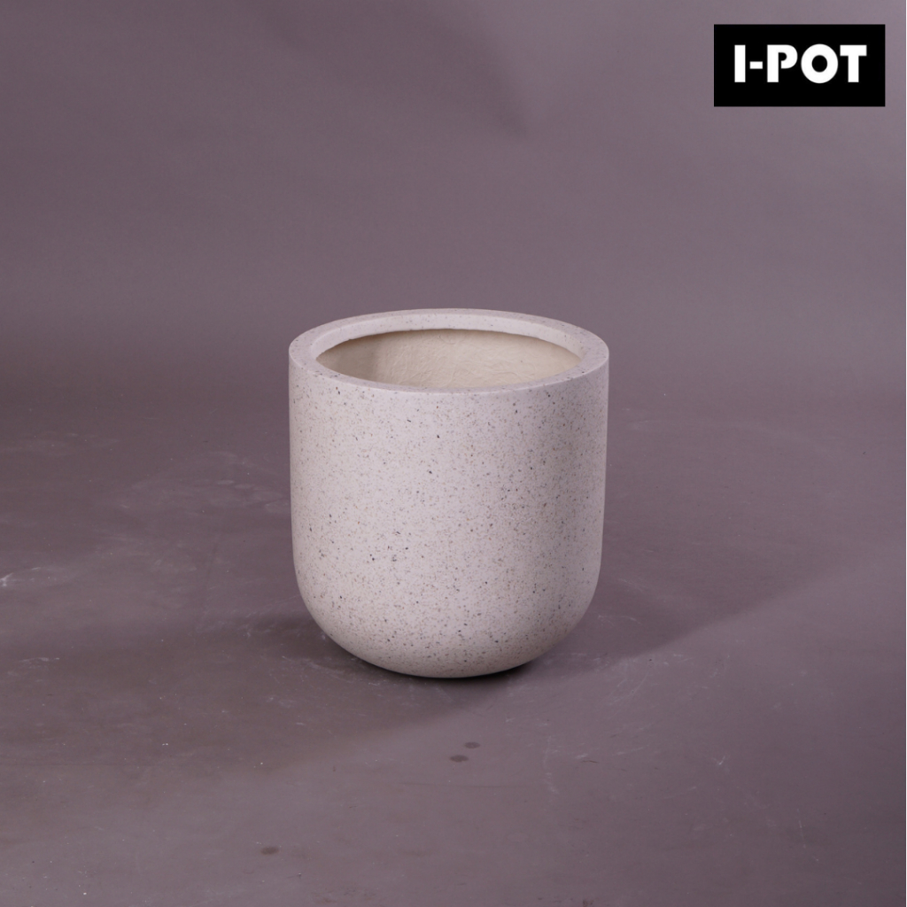 I-POT กระถางต้นไม้หินขัดไฟเบอร์กลาสน้ำหนักเบาดีไซน์โมเดิร์น (ไฟเบอร์เทอร์ราซโซ)แคปซูล Capsule 30*30 