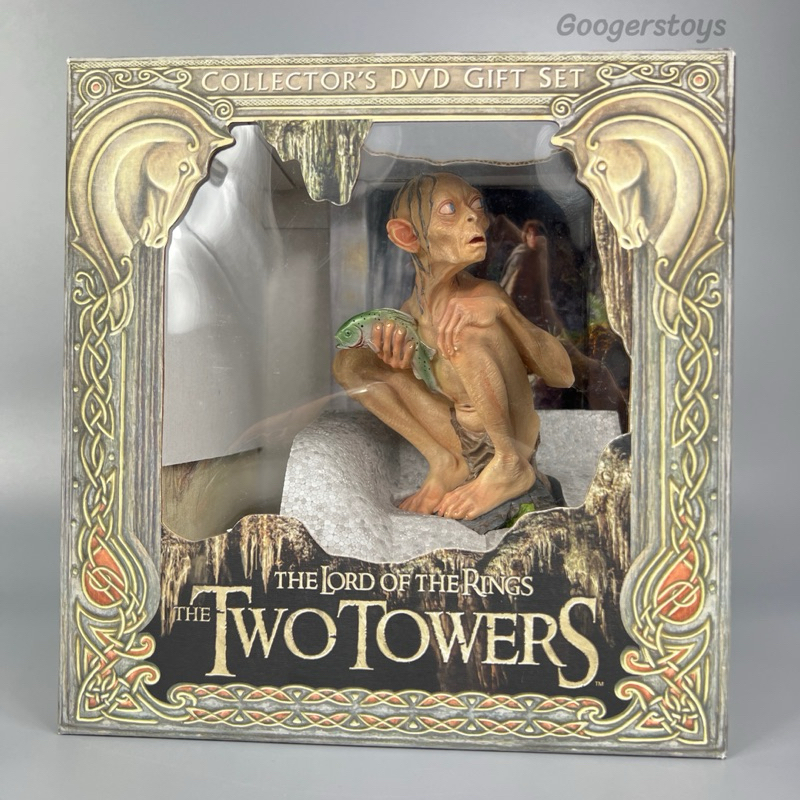 The Lord of The Rings : Two Towers Collectors DVD Gift Set Gollum Statue Figure
