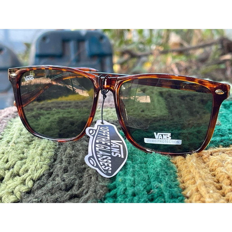แว่น Vans เลนส์ กระจก กันแสง uv 400 Elsby Shades Matte Black and blue Sunglasses Unisex