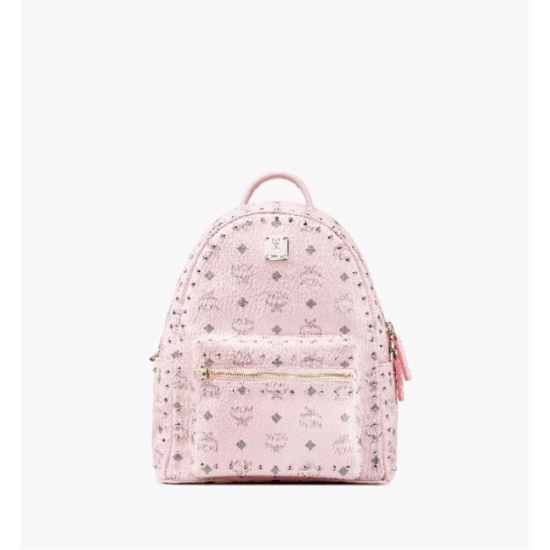 กระเป๋าเป้ MCM Strak Visetos Backpack สีชมพู powder pink แต่งหมุด ของแท้💯% ส่งฟรีค่ะ🚚📦