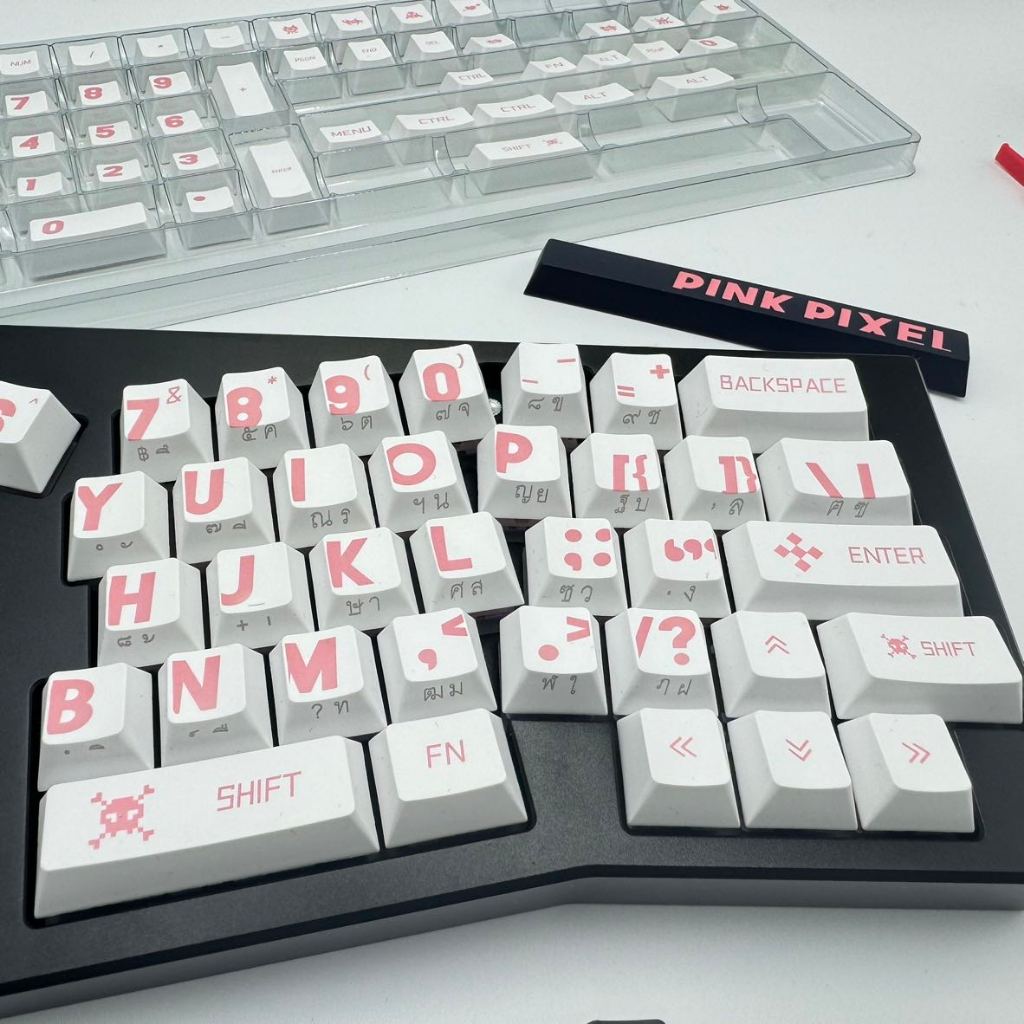 ⚡พร้อมส่งจากไทย⚡ รุ่นไหม่ keycaps คีย์ไทย133 PBT ปุ่มกดแป้นพิมพ์ DIYสำหรับแป้นพิมพ์เครื่องกล ตัวอักษรสีชมพู