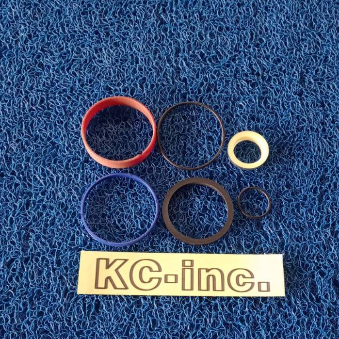 ชุดซ่อม กระบอกช่วยยก คูโบต้า M8540,M9540,M105 (แกน 30 mm.)(กบ. 75mm)( ซีลเหล็ก)