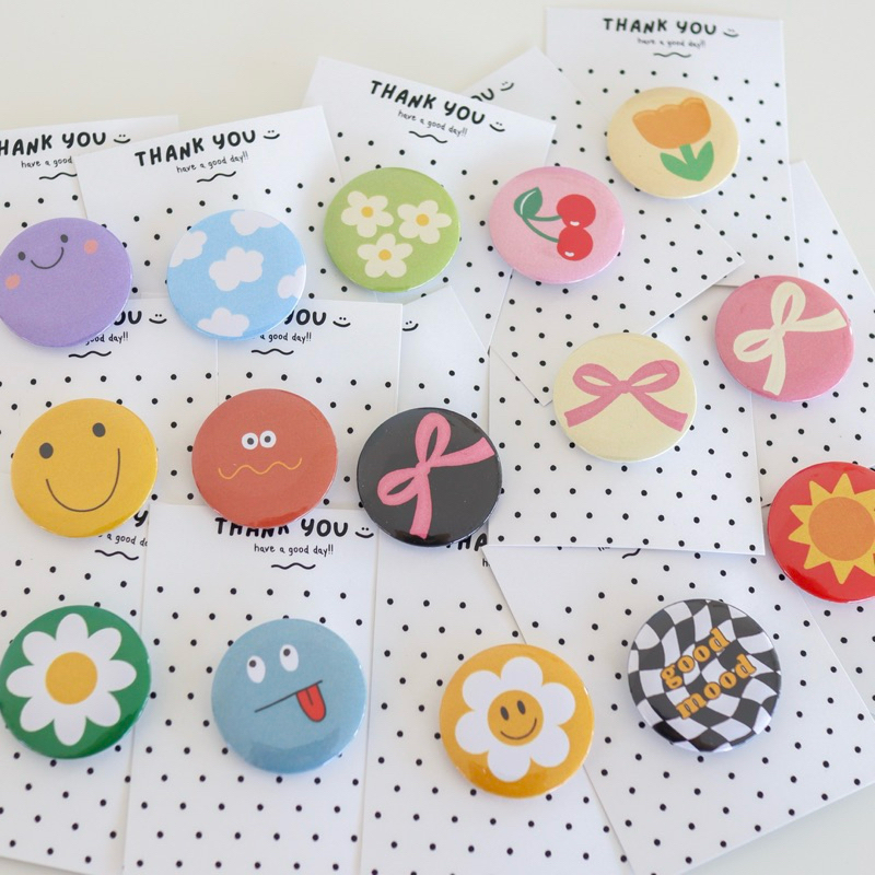 🐻~เข็มกลัด~🐻 sew.sister แบบวงกลม วาดลายเอง made in Thailand