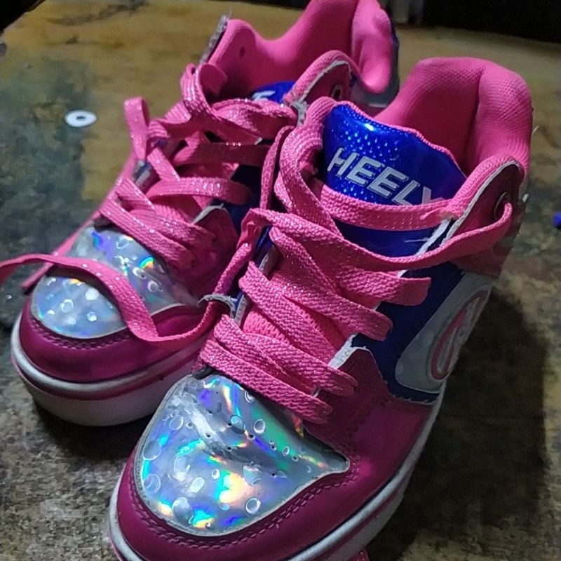 รองเท้ามีล้อ มือสอง HEELYS เบอร์34 21cm