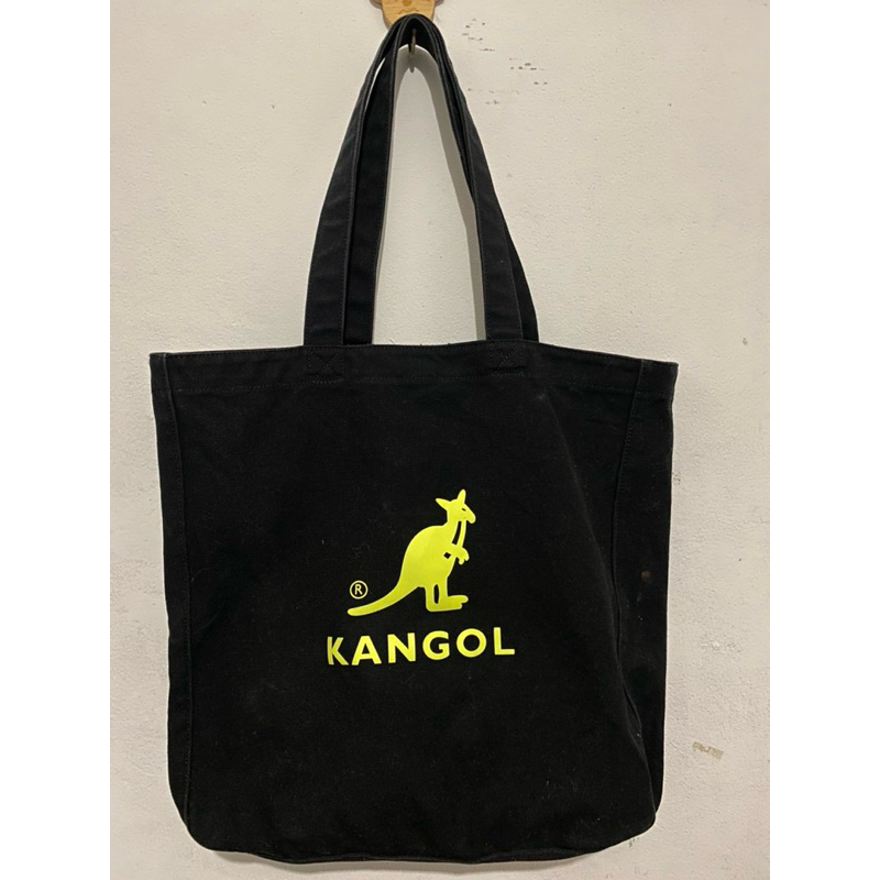 กระเป๋าสะพายข้างKangol