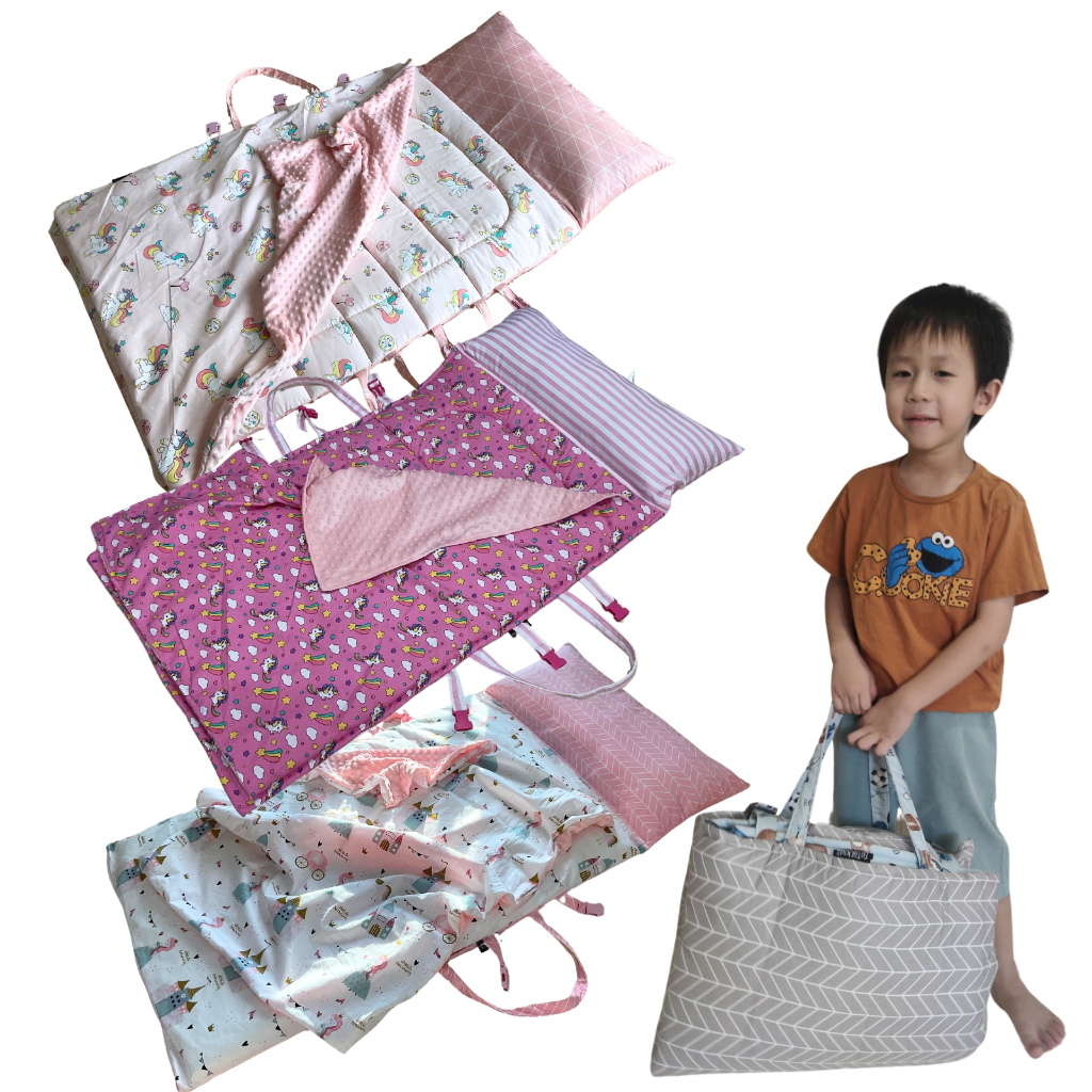 ลายกราฟิก เมฆ เจ้าหญิง ยูนิคอร์น ช้าง ดอกไม้ หัวใจ กีฬา cozyแบบติดกัน ที่นอน หมอน ผ้าห่ม