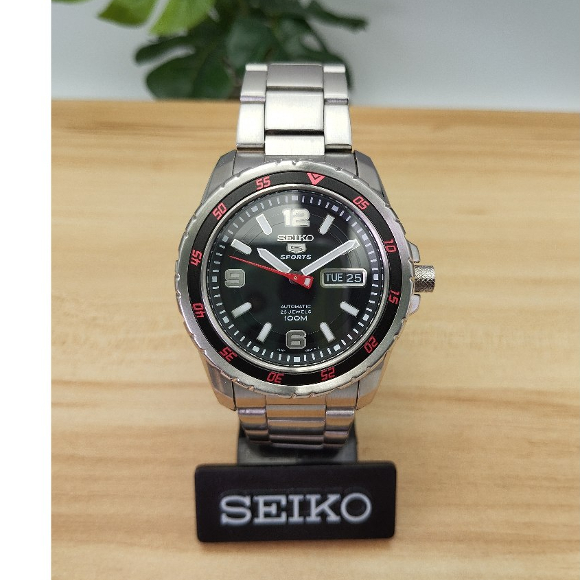 SEIKO 5 SPORTS รุ่น SNZG69 K1 (23 Jewels) ขอบแดง-ดำ Automatic  ขอบหมุนได้ หน้าปัดดำ