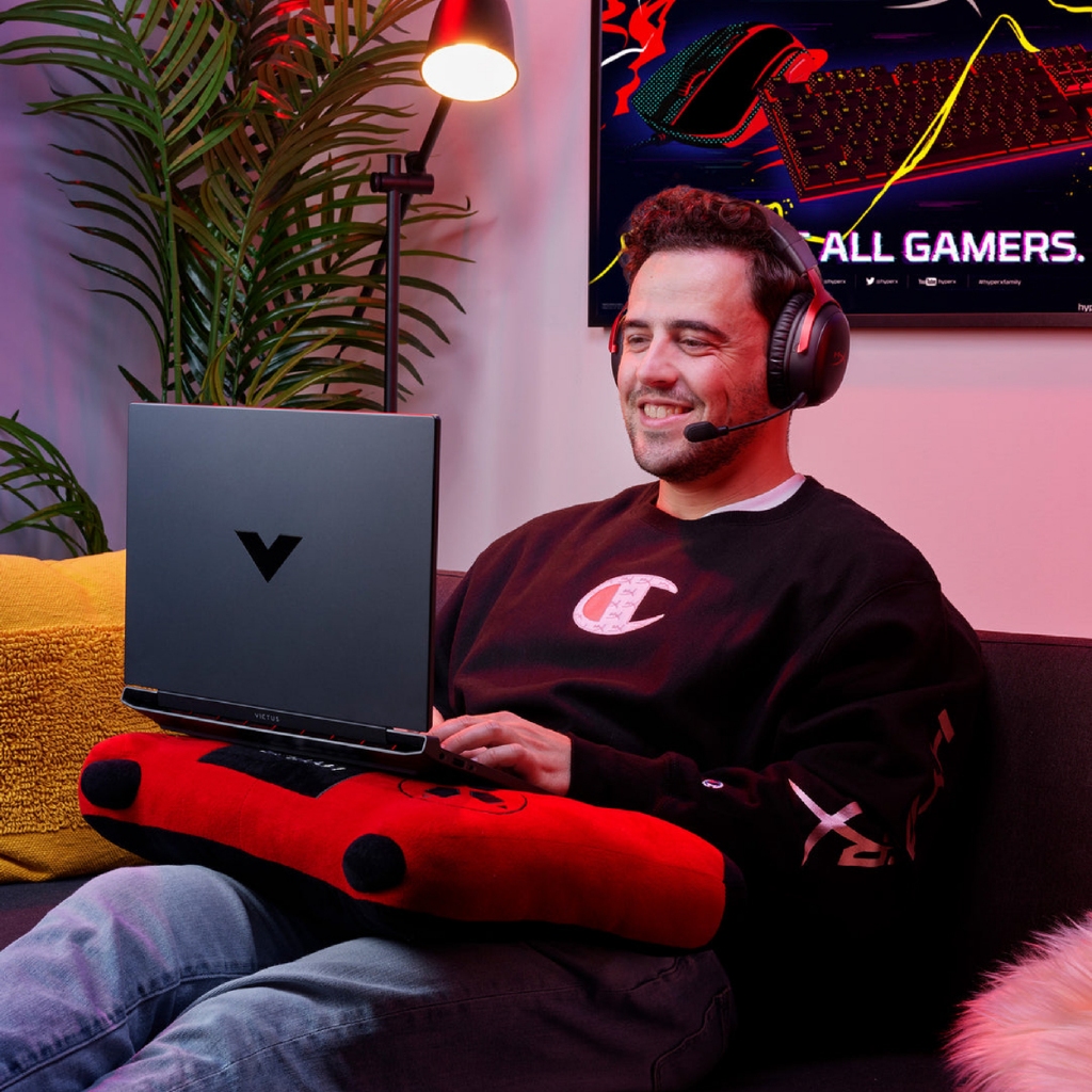 HyperX Cloud III Wireless Headset Gaming หูฟังเกมมิ่งไร้สาย (รับประกันสินค้า 2 ปี)