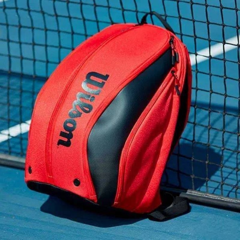 กระเป๋าเทนนิส WILSON  Roger Federer DNA Tennis Backpack WR8005301001 )✅✅ ลดเหลือ 3,290 บาทจากราคา 3,600 บาท