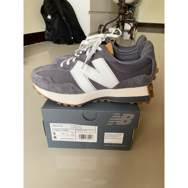 ส่งต่อ New balance 327 / 9us / 26cm