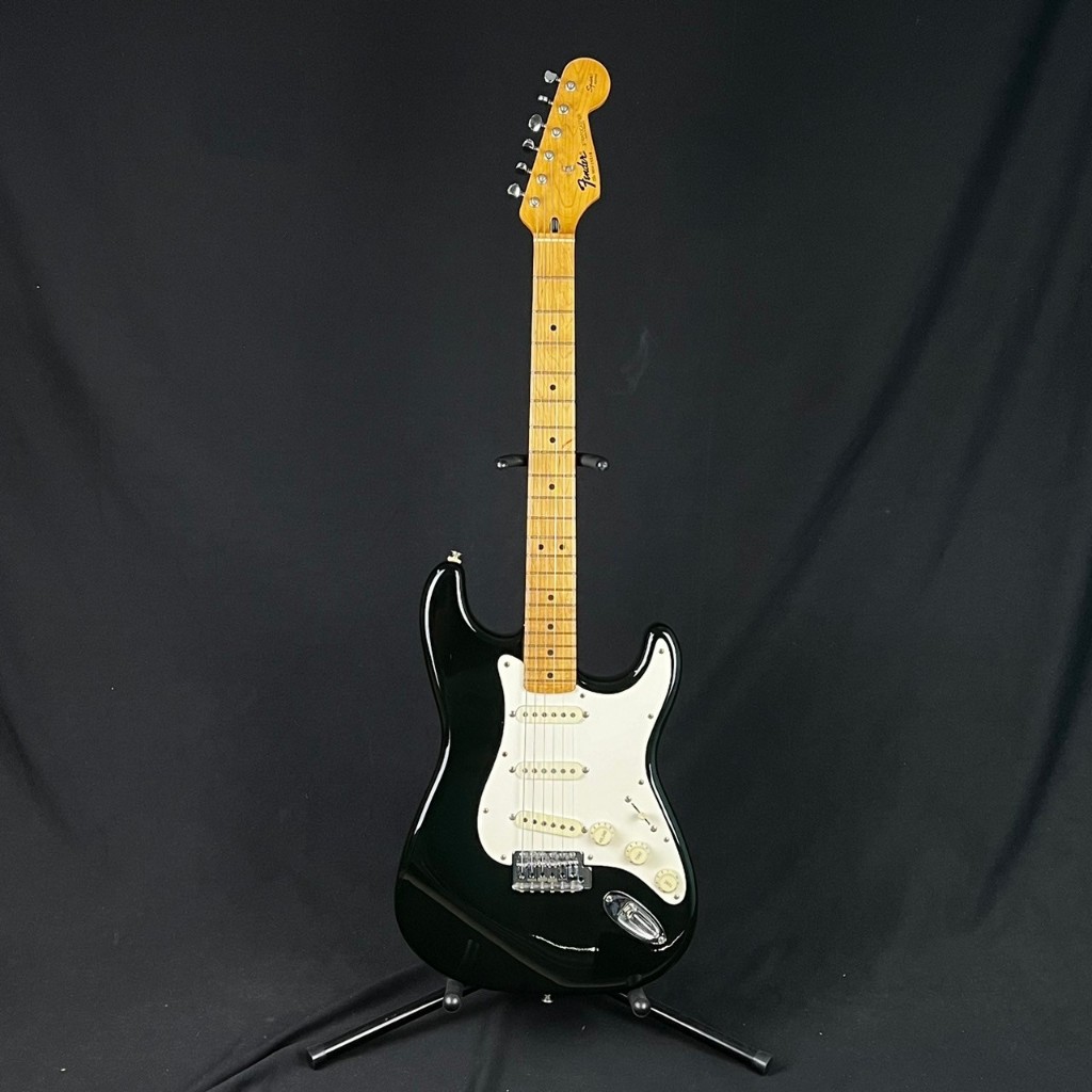 กีต้าร์ไฟฟ้า Fender Mexico Stratocaster Squier Series