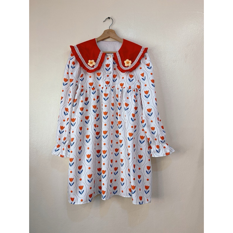 sirin studioเดรสผ้าลายดอกไม้เข็มกลัดเหลืองF07