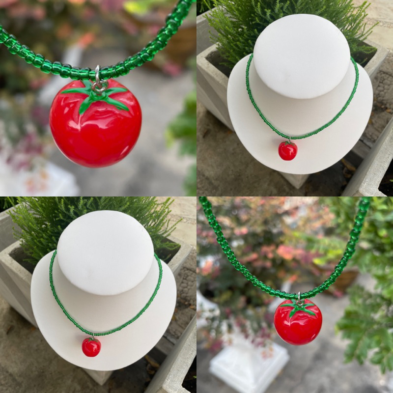 สร้อยคอลูกปัดสีเขียวใสพร้อมจี้มะเขือเทศ✨🍅