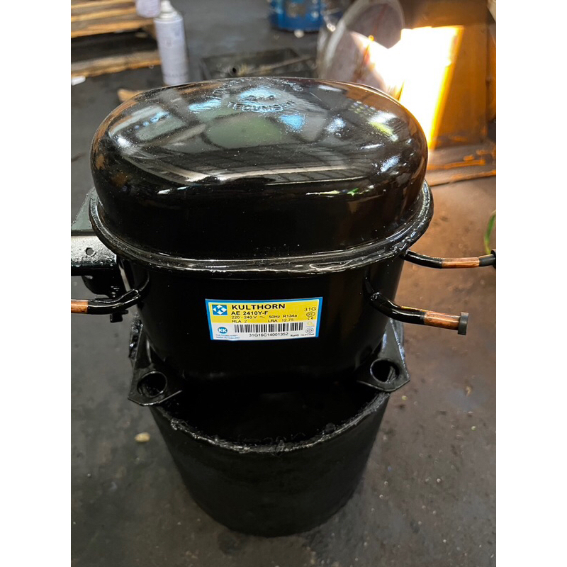 คอมเพรสเซอร์ตู้แช่ 1/3แรง AE2410