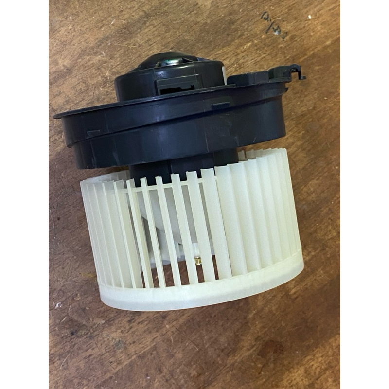 พัดลมโบเวอร์ Nissan X-Trail (T31)