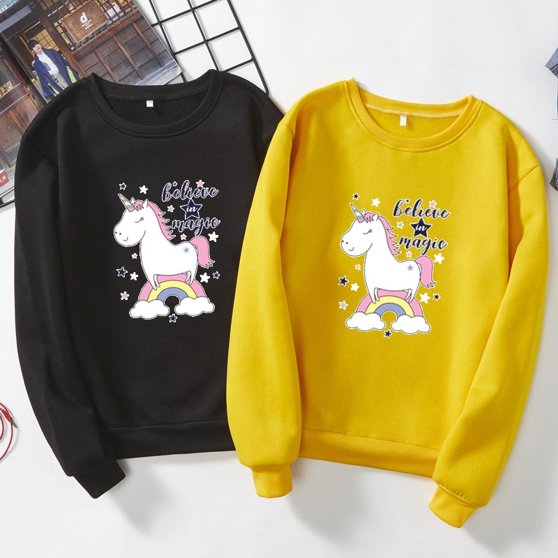BK-O-306 เสื้อสเวตเตอร์คอกลมผู้หญิงและผู้ชาย พิมพ์ลายการ์ตูนน่ารัก เสื้อสวมหัวคุณภาพสูง แฟชั่นเกาลีสำหรับฤดูใบไม้ร่วง