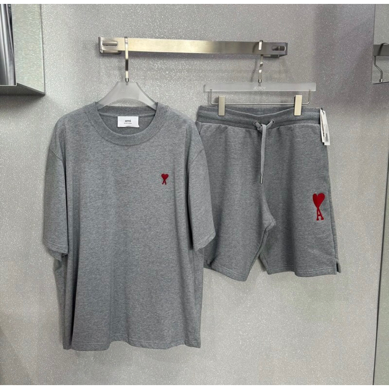 (ของแท้100%) พร้อมส่ง JDBOY - Ami paris Tee ทรง Boxy