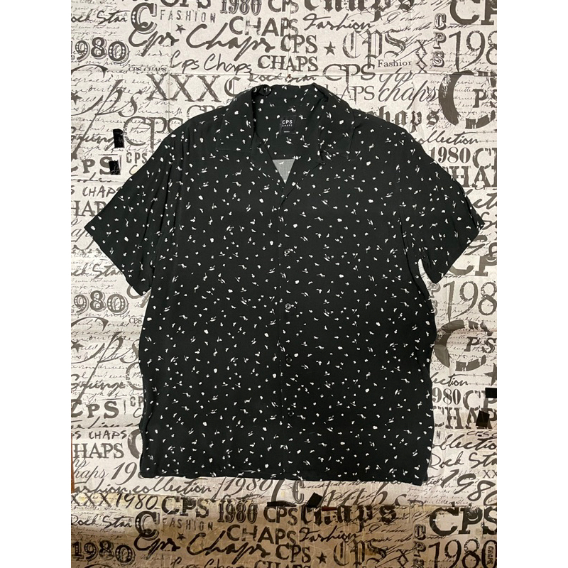 CPS CHAPS HAWAIIAN PRINT Crystal Black Shirt Short Sleeves Size S เสื้อฮาวาย สภาพดี ของแท้ 100% เนื้อผ้าดี หายากน่าสะสม