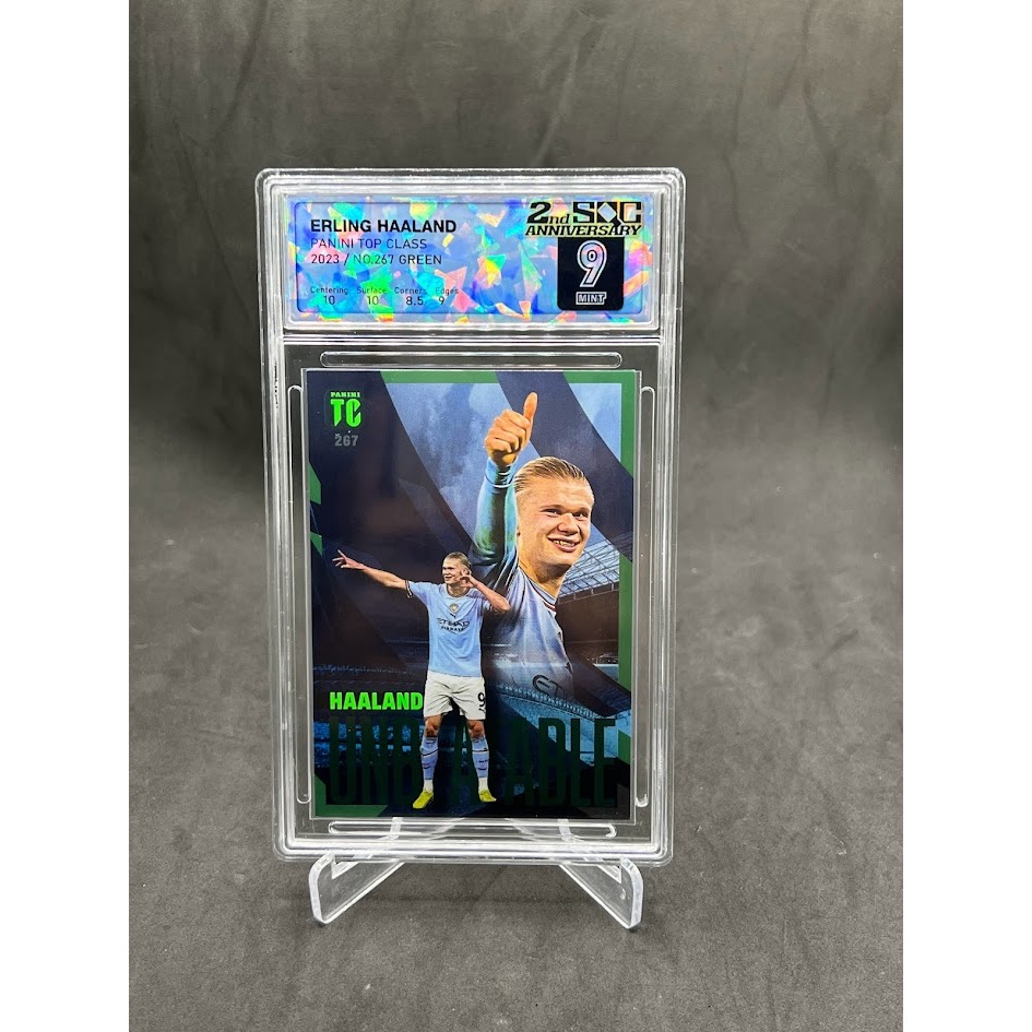 การ์ดนักฟุตบอล ERLING HAALAND /Panini Top Class 2023/NO.267 Green/SQC Graded 9 Mint  + FREE GIFT