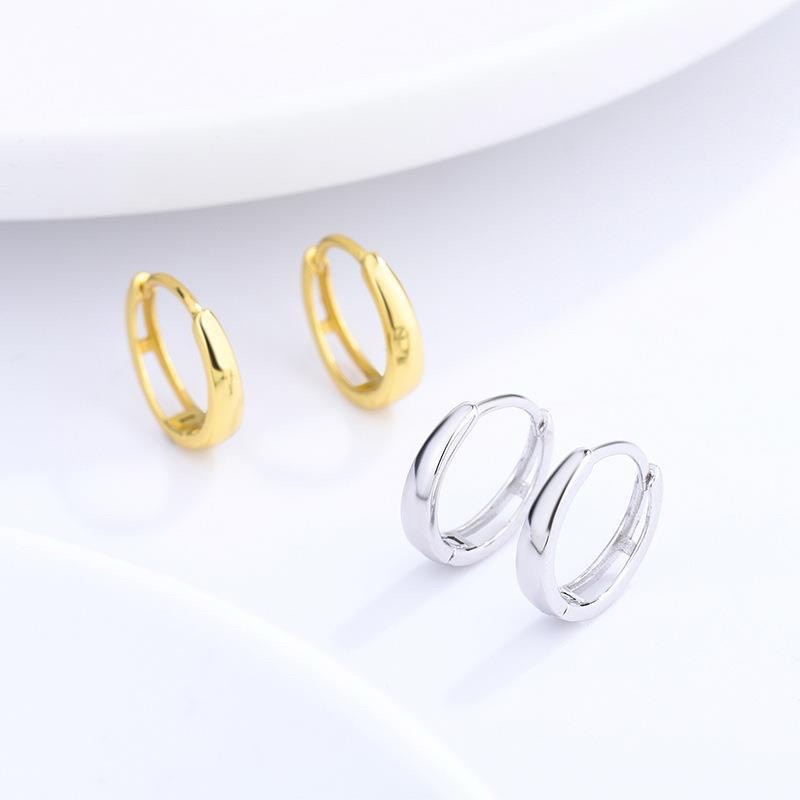 Mabel Silver Earrings ต่างหูห่วงเงินแท้ รุ่น Mabel (ราคาต่อ 1 คู่)