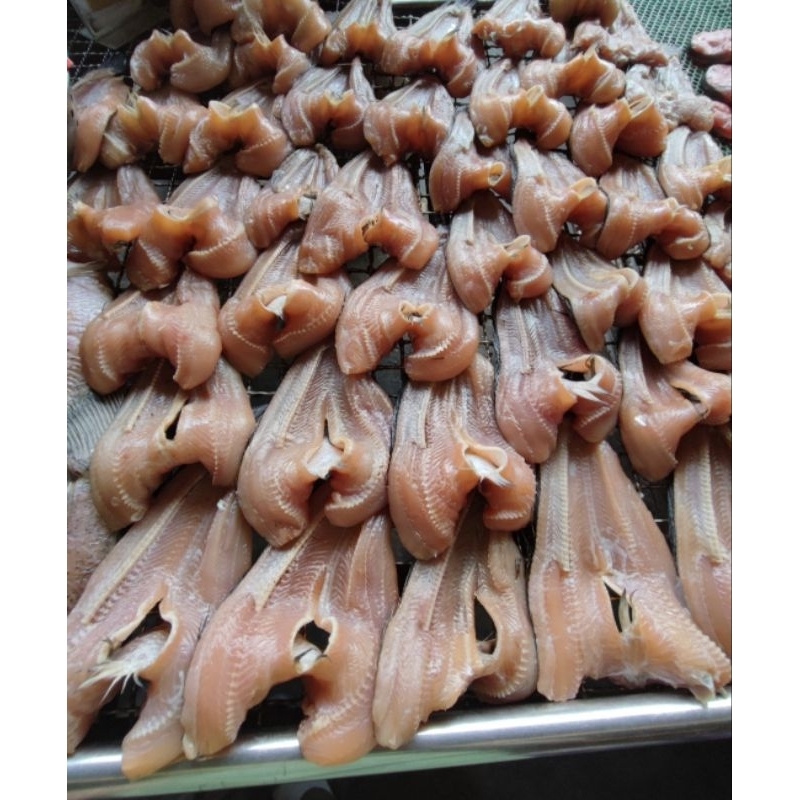 ปลาช่อนแดดเดียว ไม่มีกลิ่นตุ เนื้อเยอะ ทานกับข้าวสวยร้อนๆ ขนาด 5-6 ตัว/ 1 กิโลกรัม